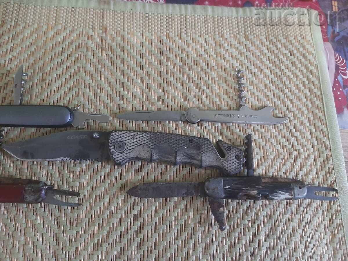 Auction  Lot of razor blades for restoration or parts, razor handle