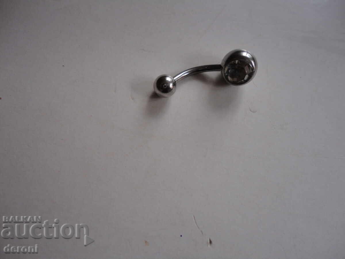 Delivery of German belly button piercing earring