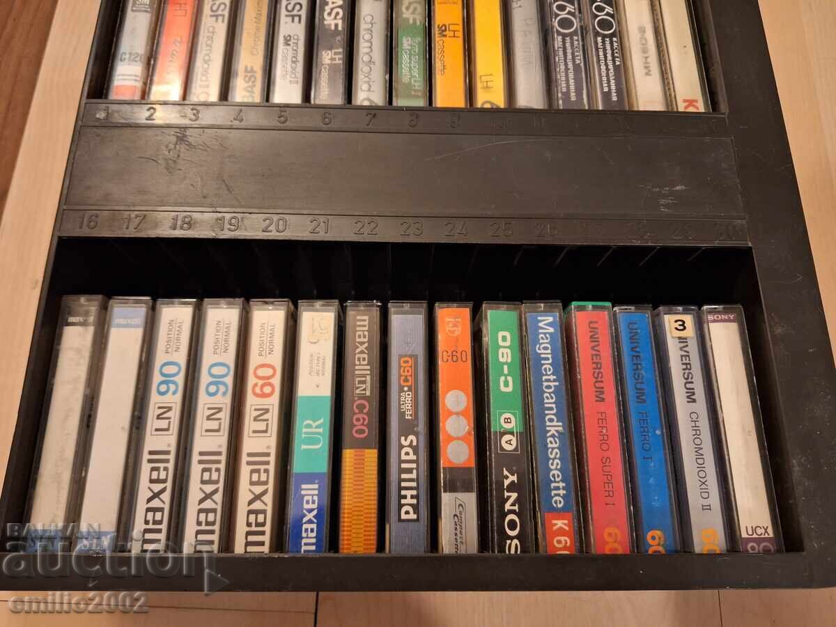 Licitație Casete audio în set de 30 buc