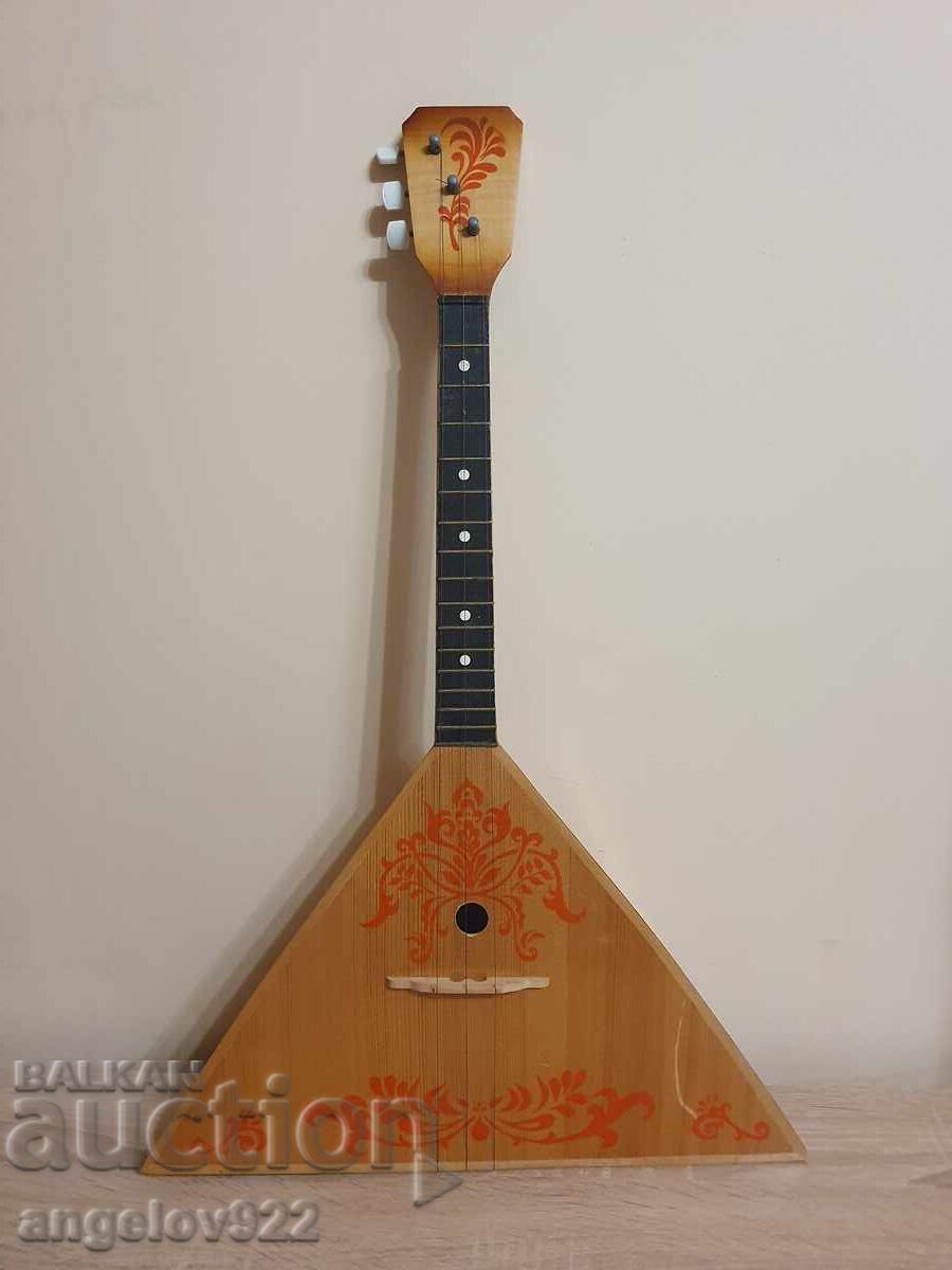 Αυθεντική Ρωσική Μπαλαλάικα από το Λένινγκραντ Αυθεντική Ρωσική Μπαλαλάικα από το Λένινγκραντ