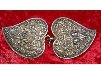 Model rar de paftale argintate cu aurire din perioada Renașterii