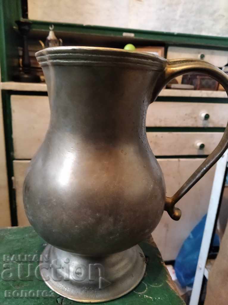 Auction Old copper jug Auction Old copper jug
