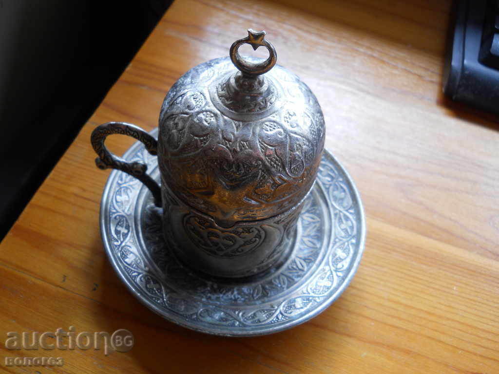 Стар подстаканник за стъклена чаша за чай - Турция с цена 15.00 лв. | € 7.67 Стар подстаканник за стъклена чаша за чай - Турция с цена 15.00 лв. | € 7.67