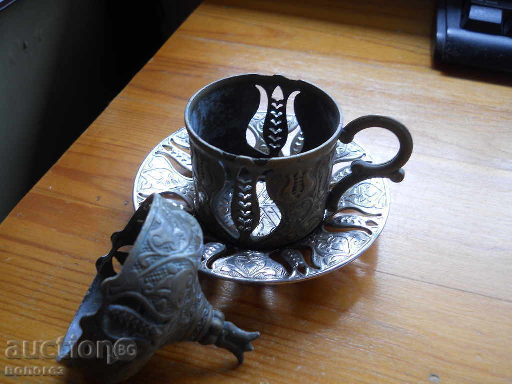 Стар подстаканник за стъклена чаша за чай - Турция с цена 15.00 лв. | € 7.67 Стар подстаканник за стъклена чаша за чай - Турция с цена 15.00 лв. | € 7.67