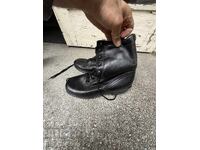 Στρατιωτικές μπότες νούμερο 44