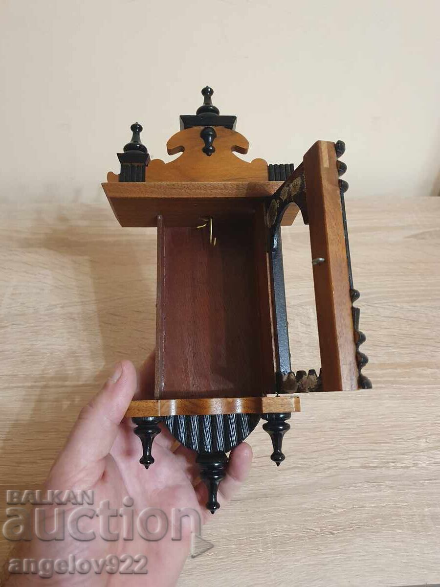 Μικρό ξύλινο κουτί για ρολόι!!! με τιμή 0.01 BGN | € 0.01 Μικρό ξύλινο κουτί για ρολόι!!! με τιμή 0.01 BGN | € 0.01