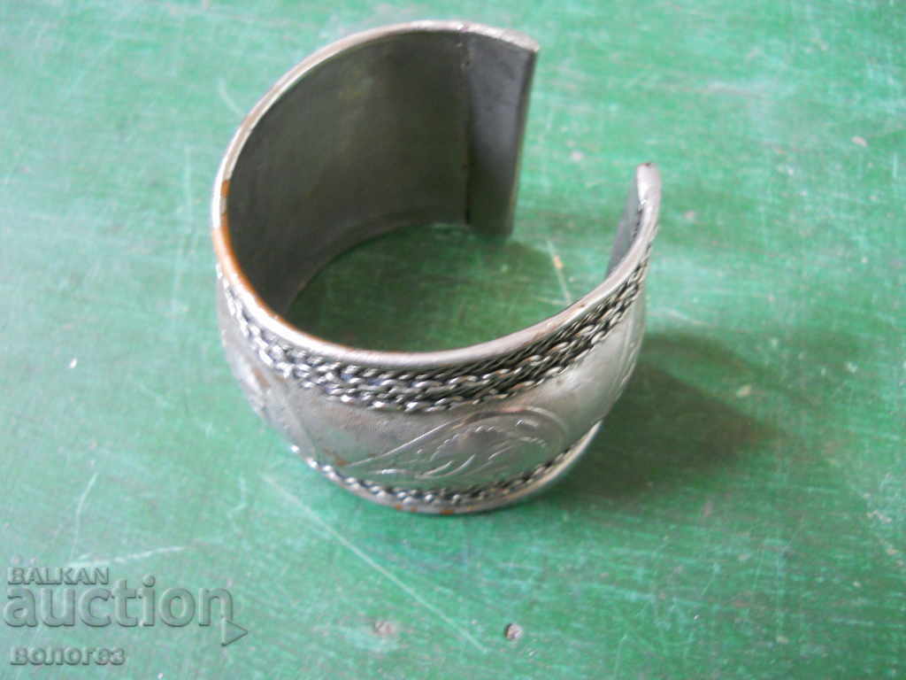 Аукцион Старинна посребрена гривна