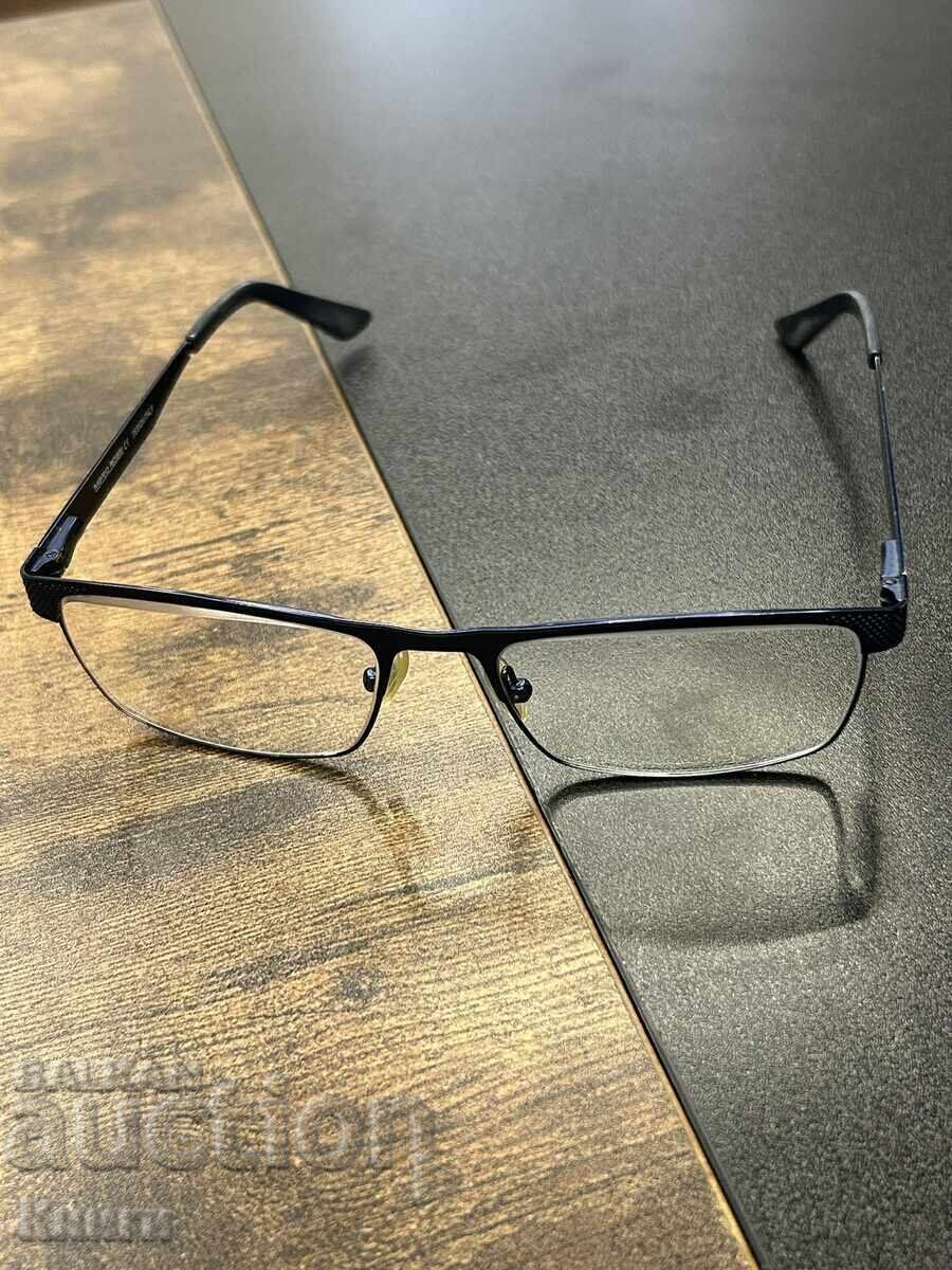 Delivery of Mario Rossi Prescription Glasses