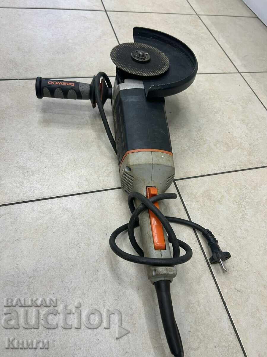 Polizor unghiular Daewoo cu preț € 61.36 | 120.01 BGN