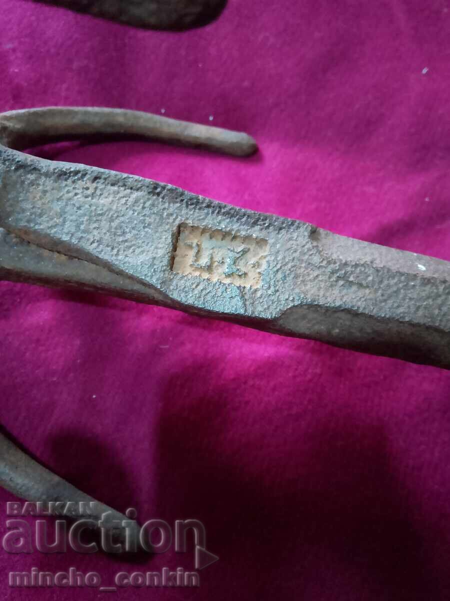 Delivery of Hand-forged boat anchor with the master's mark