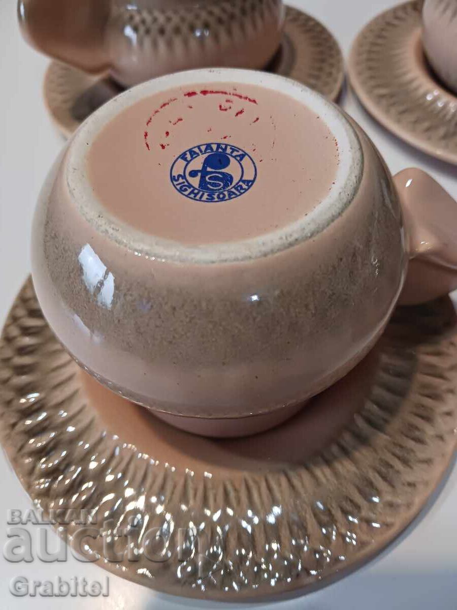 Delivery of Ceramic Cup Service