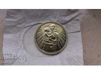 Uncirculated 2 Leva coin 1981 "Mother and Child" - UNC