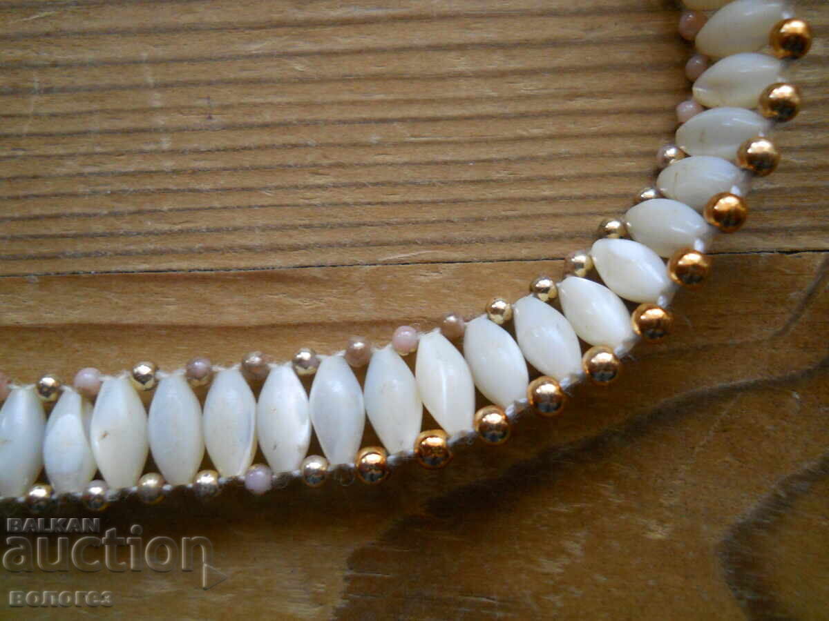 Auction  Mother-of-Pearl Necklace