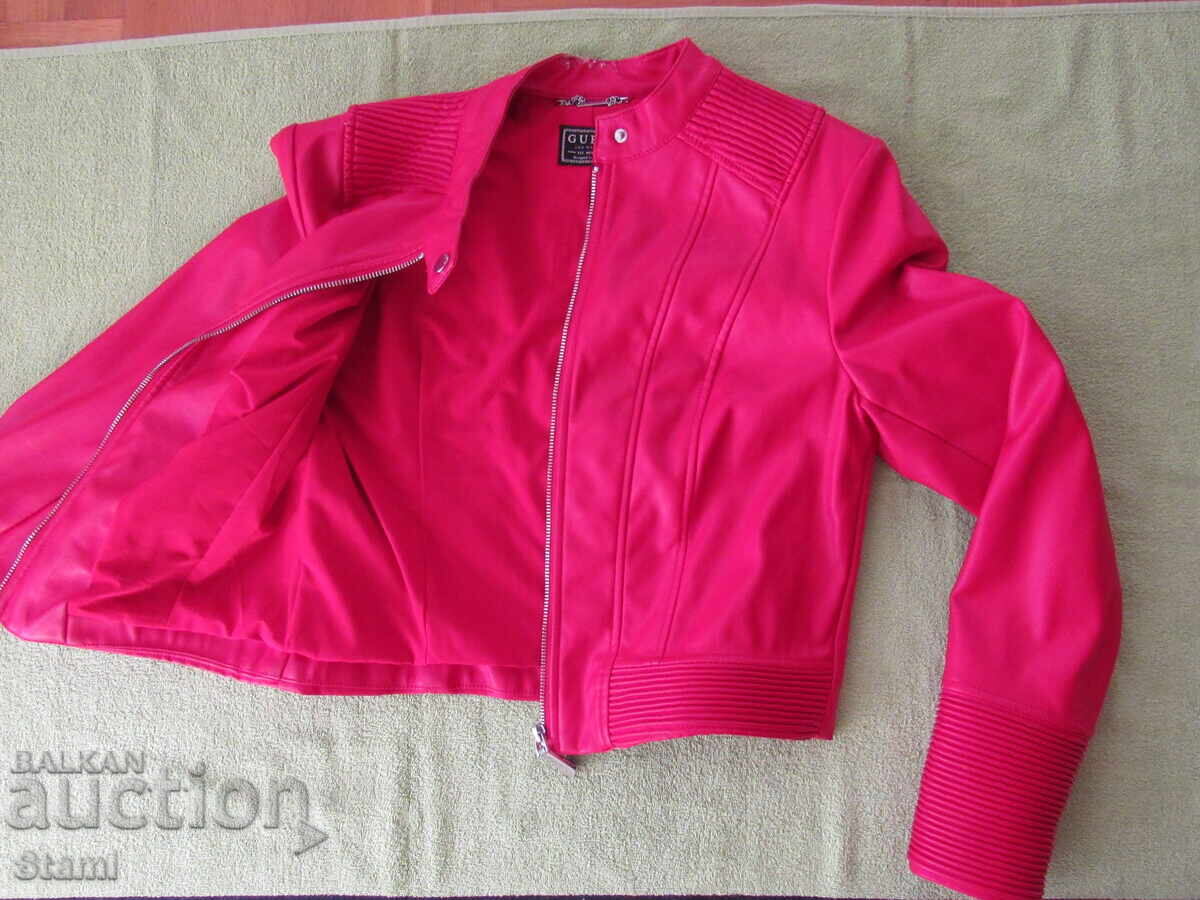 Geacă de piele roșie GUESS mărimea L cu preț 57.00 BGN | € 29.14 Geacă de piele roșie GUESS mărimea L cu preț 57.00 BGN | € 29.14