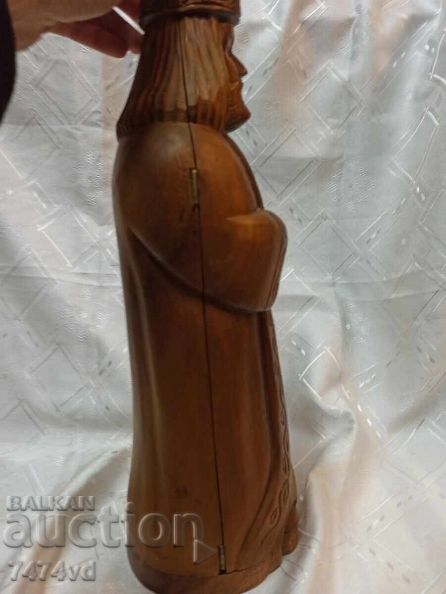 Παράδοση Ψηλή, μαζική ξυλογλυπτική - άγιος ή βασιλιάς, θήκη για μπουκάλι