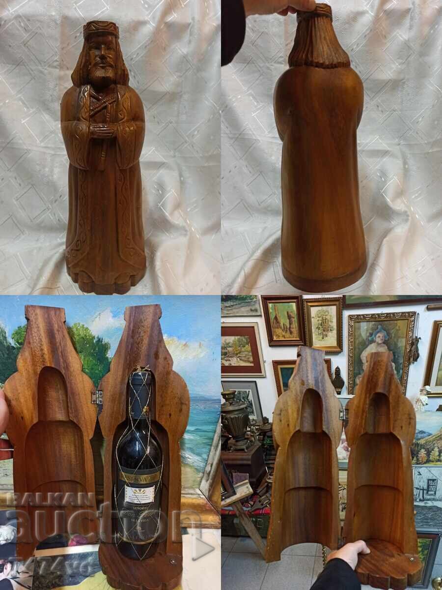 Sculptură masivă din lemn - sfânt sau țar, suport pentru sticlă Sculptură masivă din lemn - sfânt sau țar, suport pentru sticlă