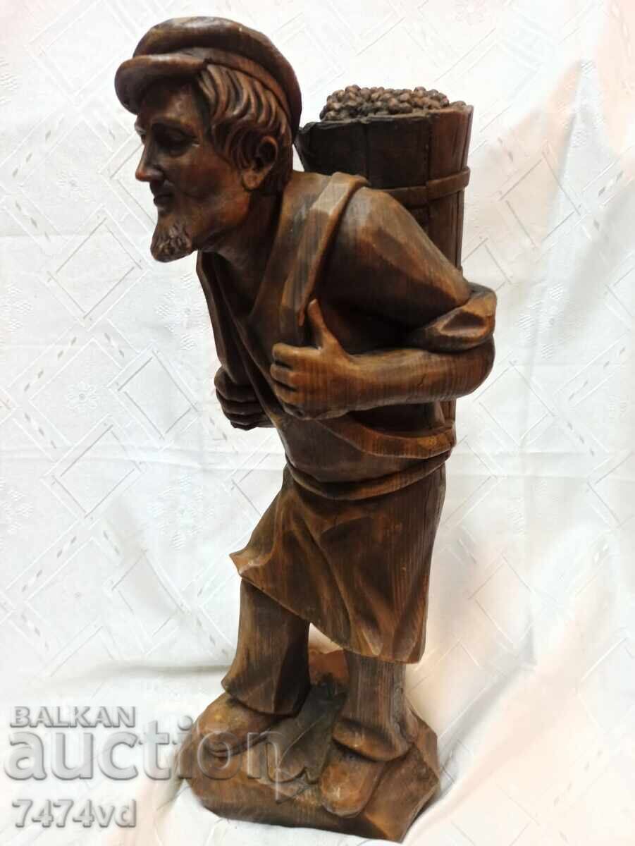 Висока 48 см ръчно резбована дървена скулптура лозар! с цена 150.00 лв. | € 76.69