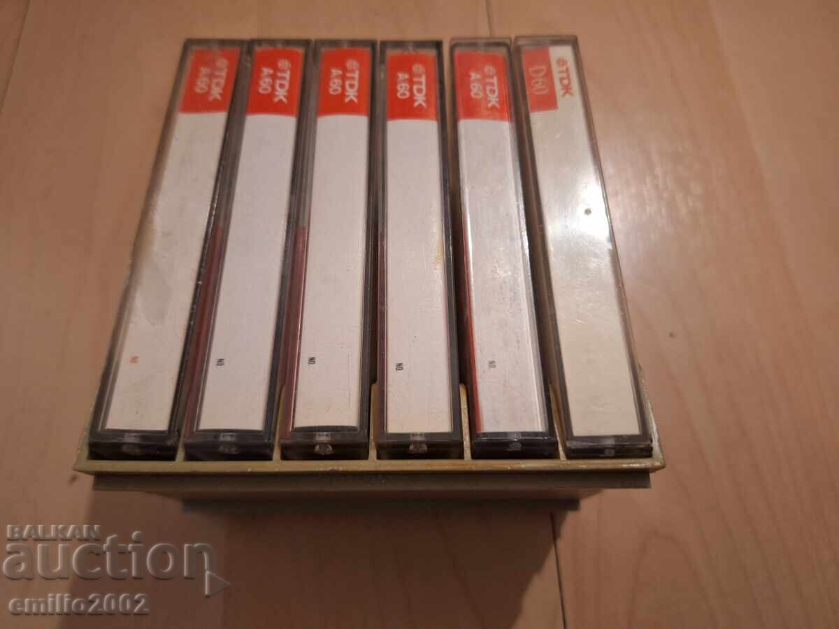 Audio cassettes in a set of 6 with price 7.50 BGN | € 3.83
