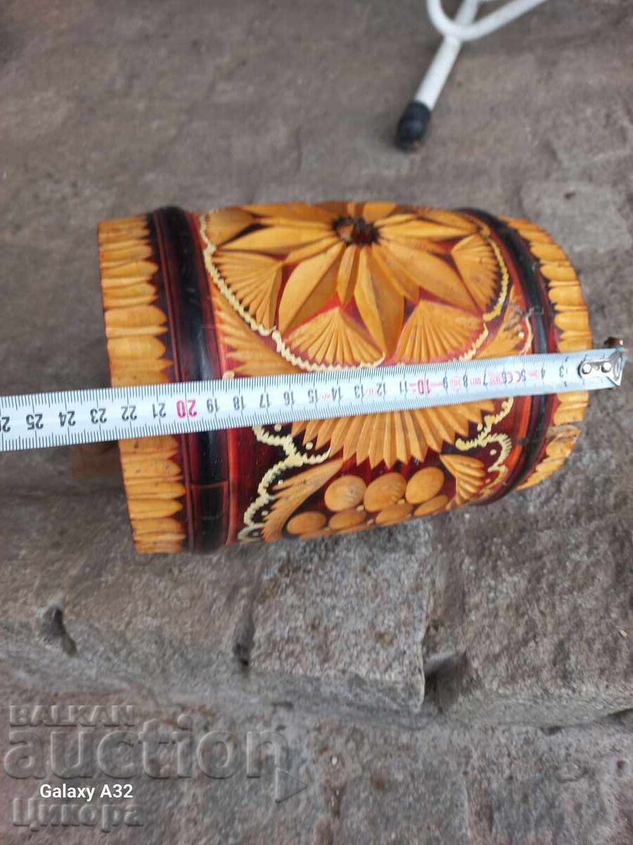 Licitație MIC BUTOI DE LEMN BUTOI MIC SCULPTURĂ ÎN LEMN Licitație MIC BUTOI DE LEMN BUTOI MIC SCULPTURĂ ÎN LEMN