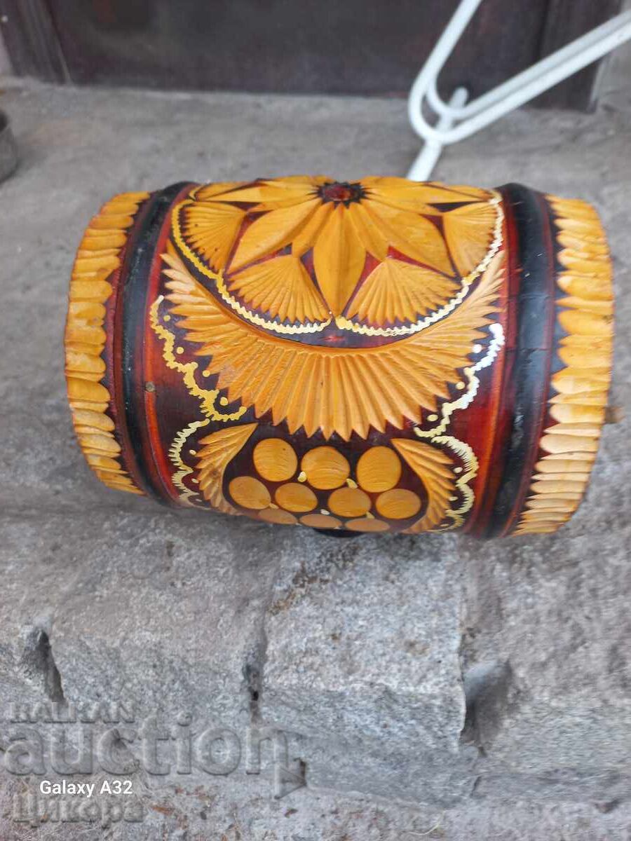 MIC BUTOI DE LEMN BUTOI MIC SCULPTURĂ ÎN LEMN MIC BUTOI DE LEMN BUTOI MIC SCULPTURĂ ÎN LEMN