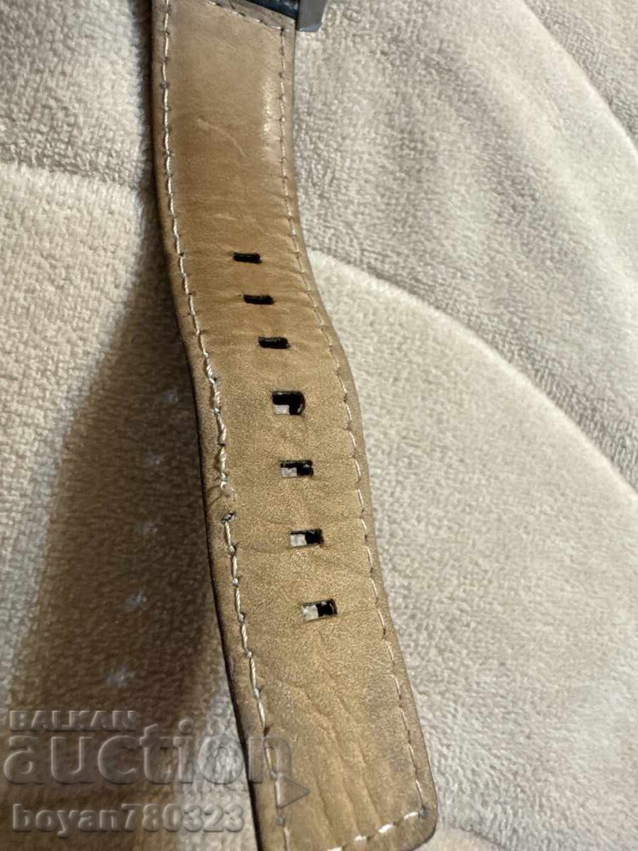 Ceasul House of Marley cu preț € 25.00 | 48.90 BGN