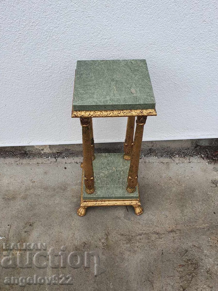 Аукцион Красив винтидж пиедестал с мраморни плотове!!! Аукцион Красив винтидж пиедестал с мраморни плотове!!!