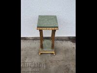 Красив винтидж пиедестал с мраморни плотове!!!