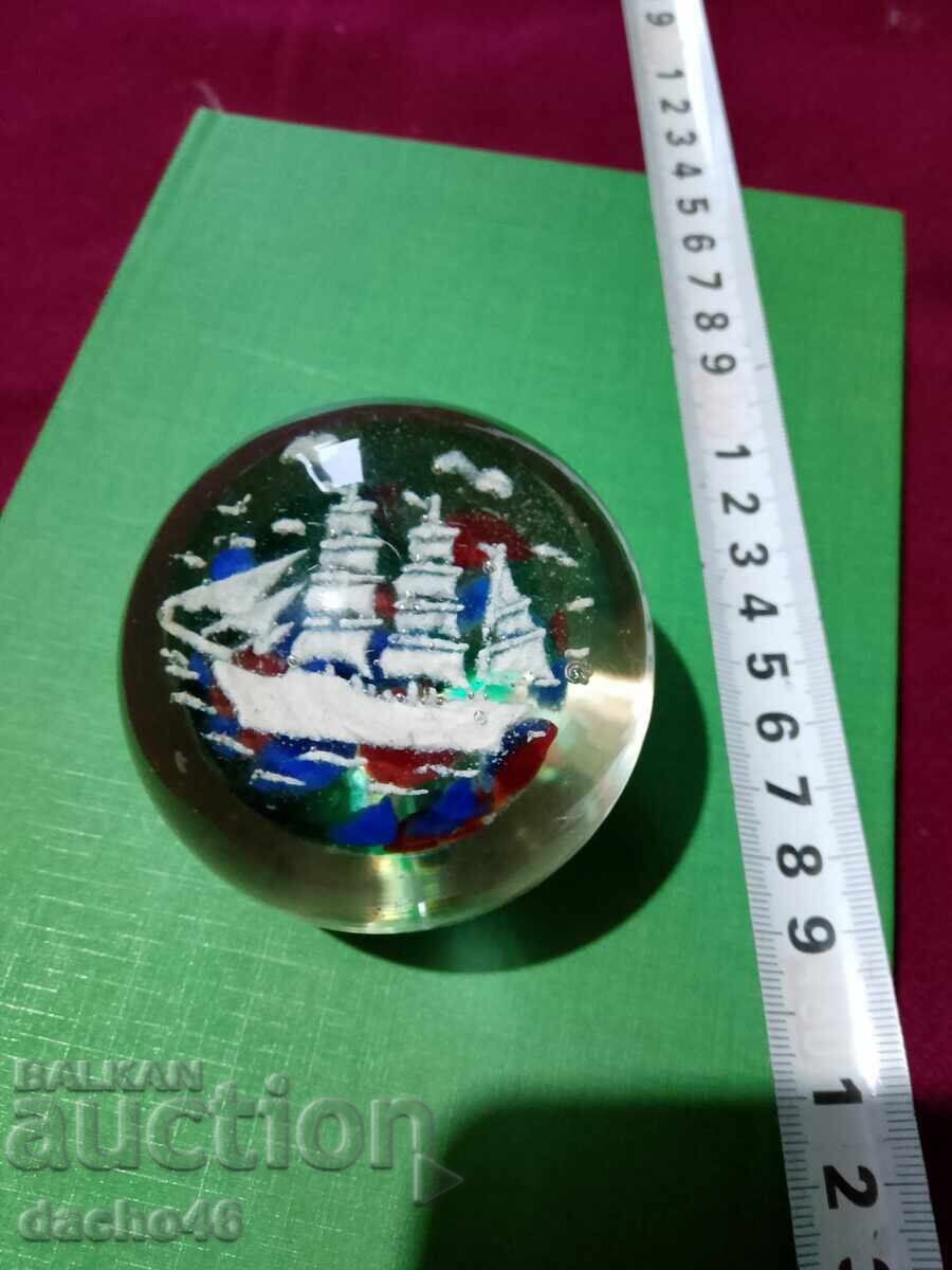 Licitație Presărtător vechi bulgăresc original, cu navă, mare, velier Licitație Presărtător vechi bulgăresc original, cu navă, mare, velier