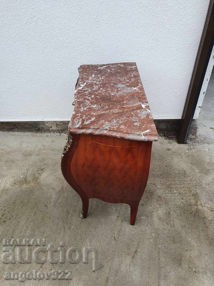 Παράδοση Όμορφο vintage συρτάρι από μασίφ ξύλο με μαρμάρινη επιφάνεια!!!