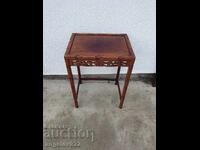 Όμορφο vintage ξύλινο τραπεζάκι μασίφ!!!