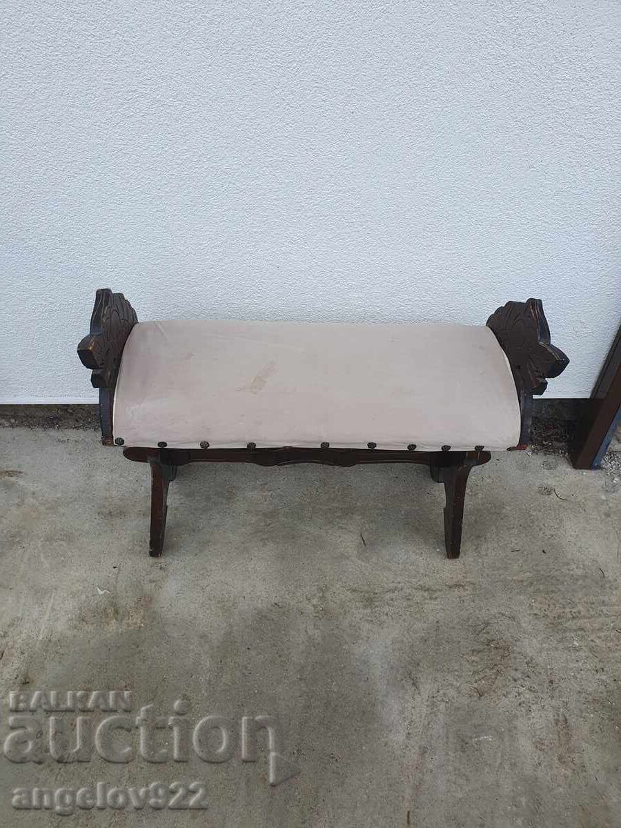 Auction  Vintage Solid Wood Bench!!!