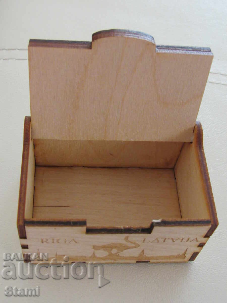 Κουτία τουαλέτας με κεχριμπάρι από τη Ρίγα, Λετονία - 6