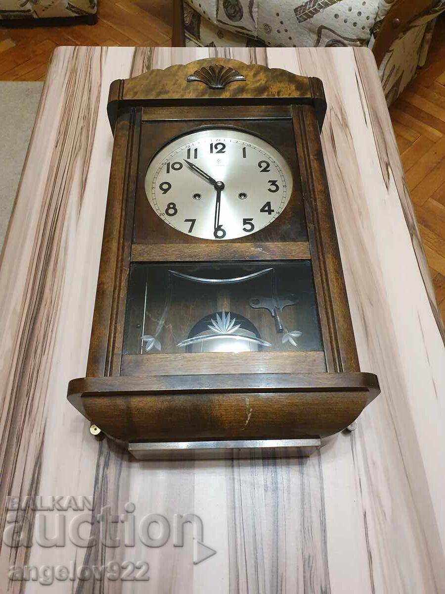 Немски стенен часовник JUNGHANS РАБОТЕЩ Немски стенен часовник JUNGHANS РАБОТЕЩ