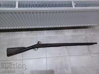 OLD ENGLISH ARMY FLINTLOCK RIFLE