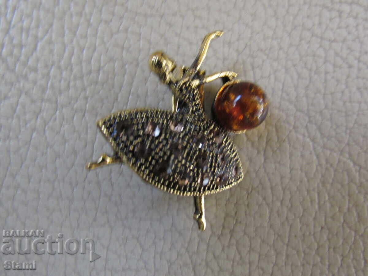 Ballerina brooch made of premium Baltic amber with price 34.00 BGN | € 17.38