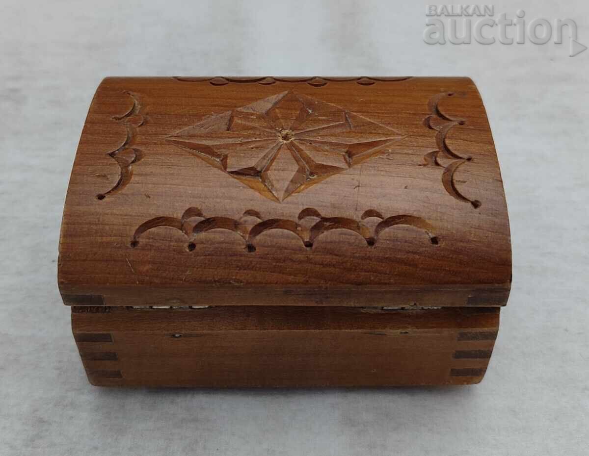 Παράδοση ΞΥΛΙΝΟ ΣΚΑΛΙΣΤΟ ΚΟΥΤΙ ΓΙΑ ΚΟΣΜΗΜΑΤΑ