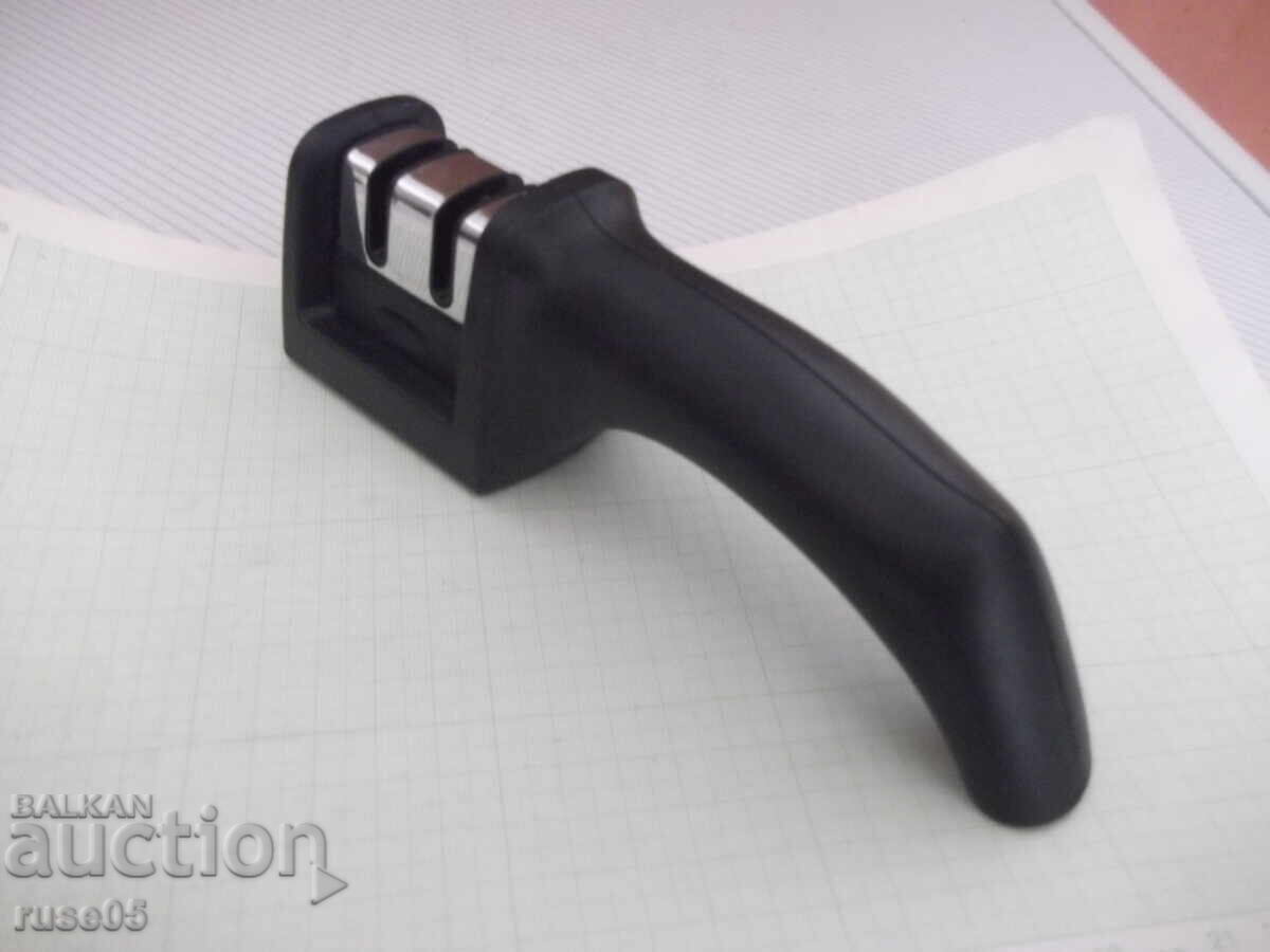 Delivery of Knife sharpener and other items