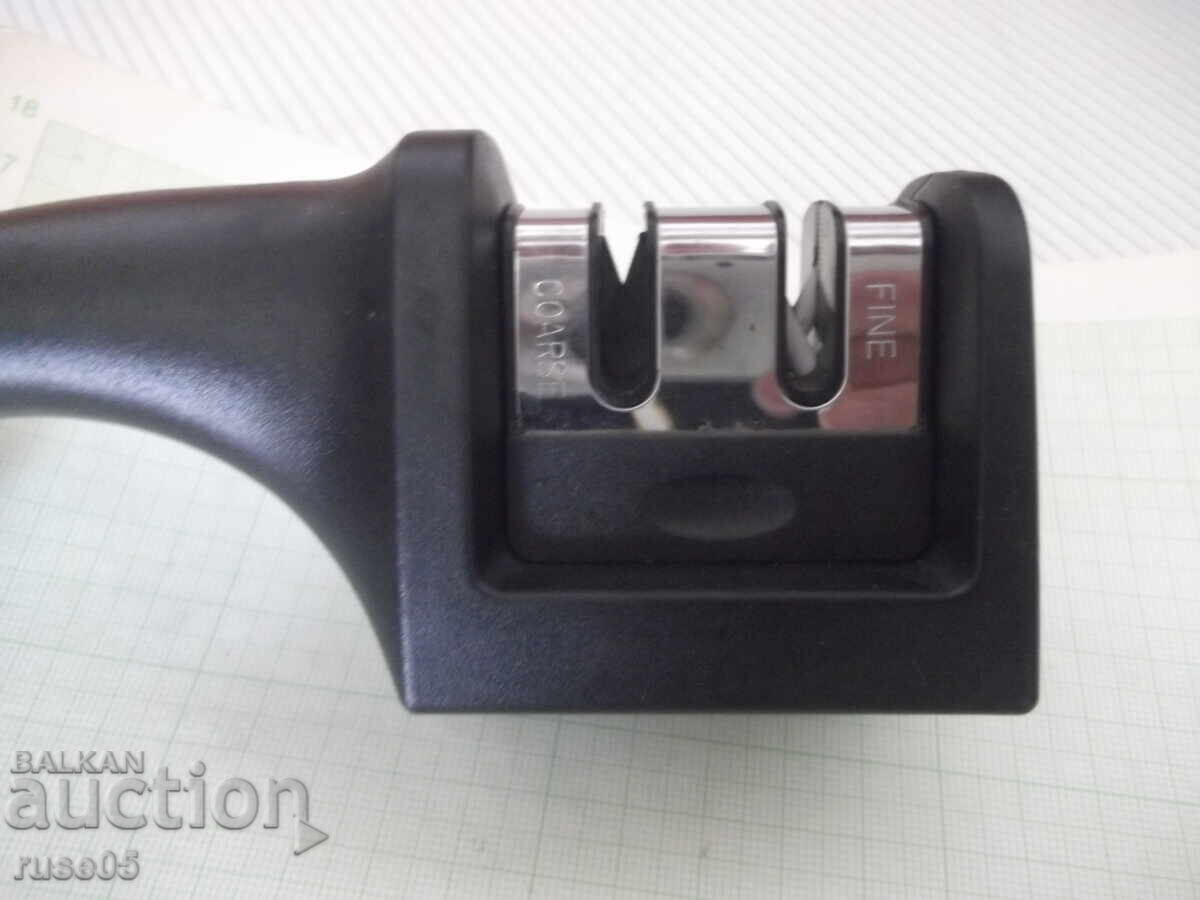 Knife sharpener and other items - 7