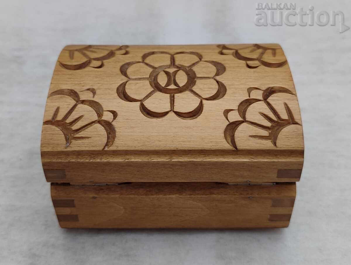 Delivery of WOODEN CARVED JEWELRY BOX