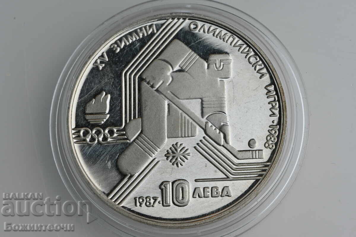 10 Leva 1987 Hockey Player