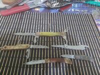 Lot of razor blades for restoration or parts, razor handle