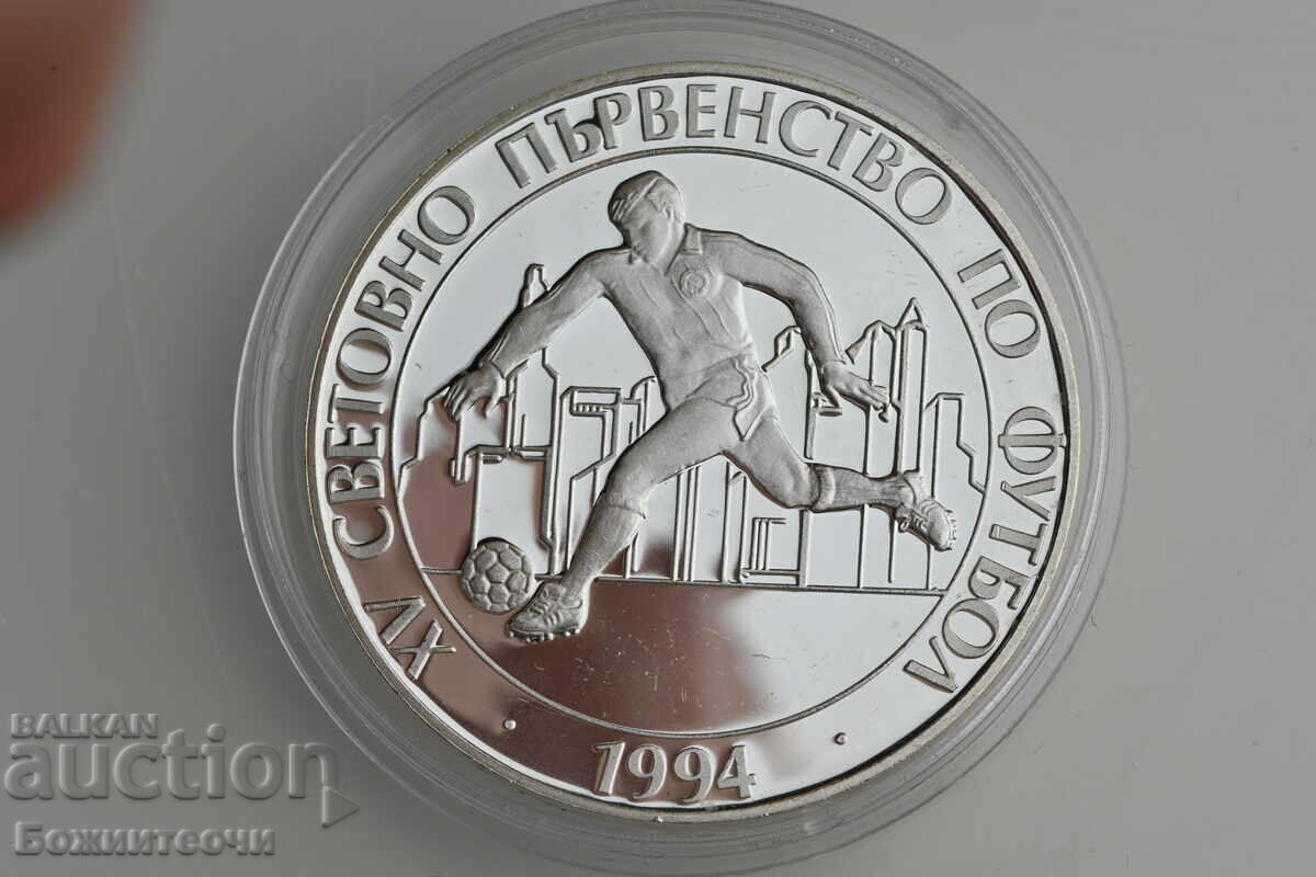 100 Leva 1993 Football Player 100 Leva 1993 Football Player