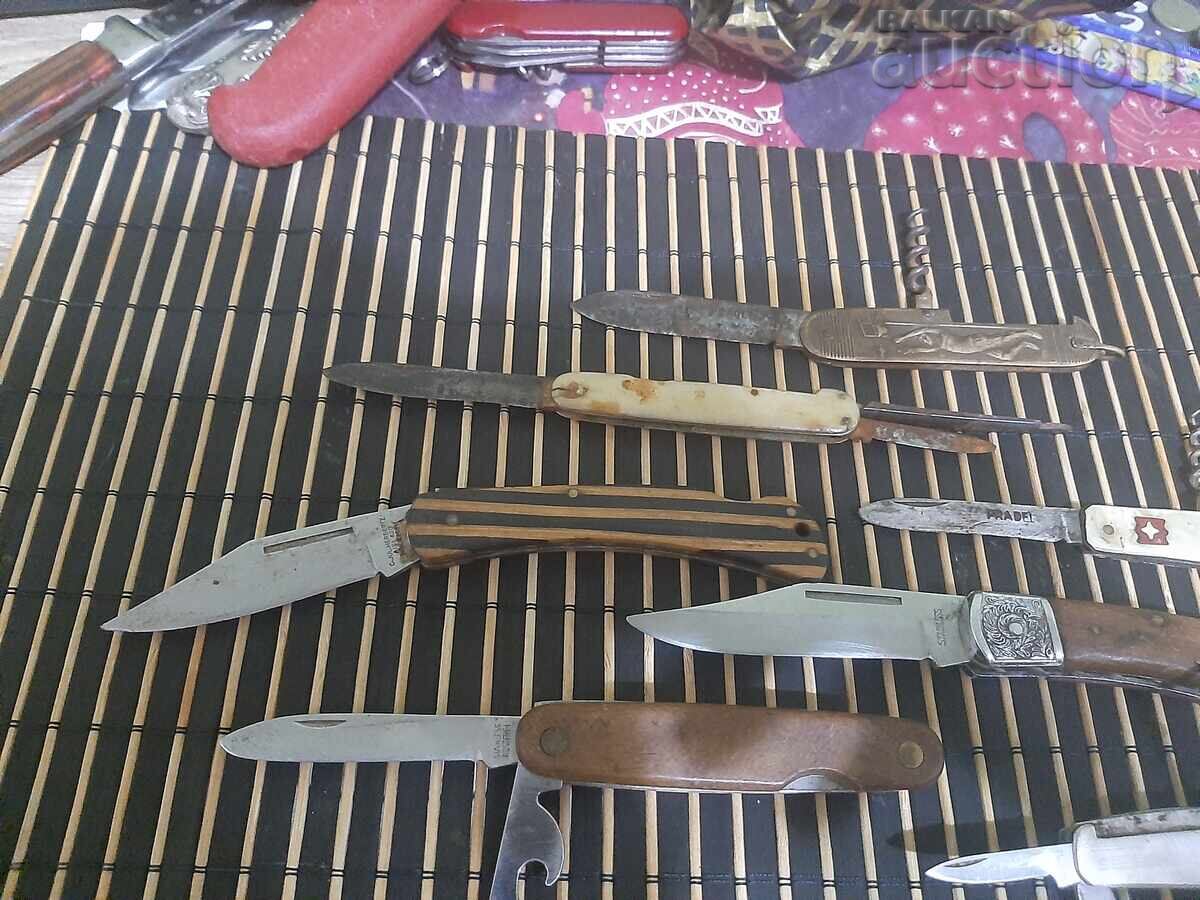 Lot of razor blades for restoration or parts, razor handle with price 0.01 BGN | € 0.01