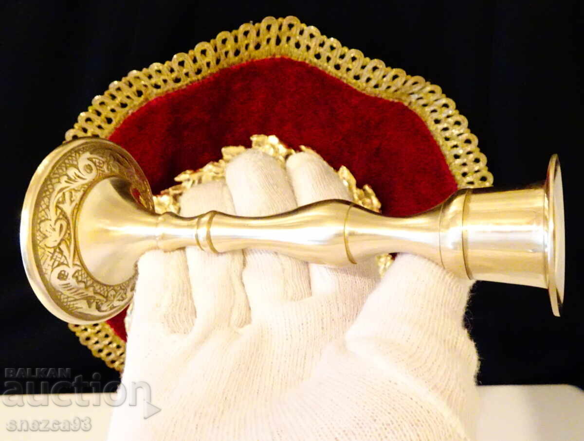 Bronze candlestick, relief baroque ornaments - 5