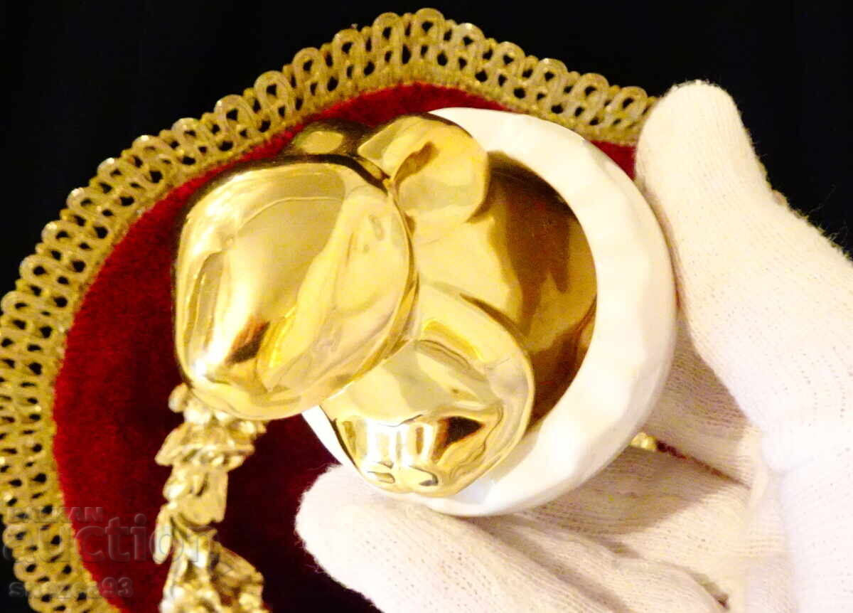 Порцеланова фигура Заек в яйчена черупка,позлата. - 6