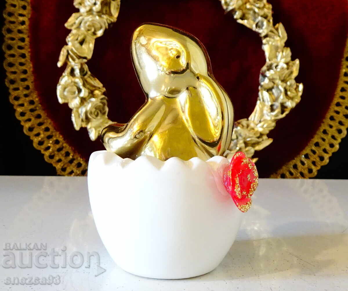 Figurină de porțelan Iepuraș în coajă de ou, aurire