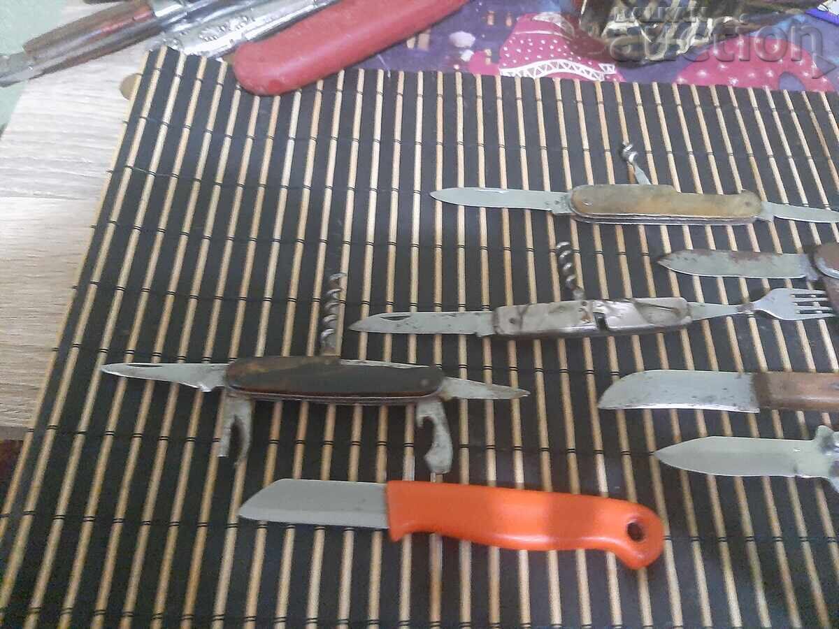 Lot of razor blades for restoration or parts, razor handle with price 0.01 BGN | € 0.01