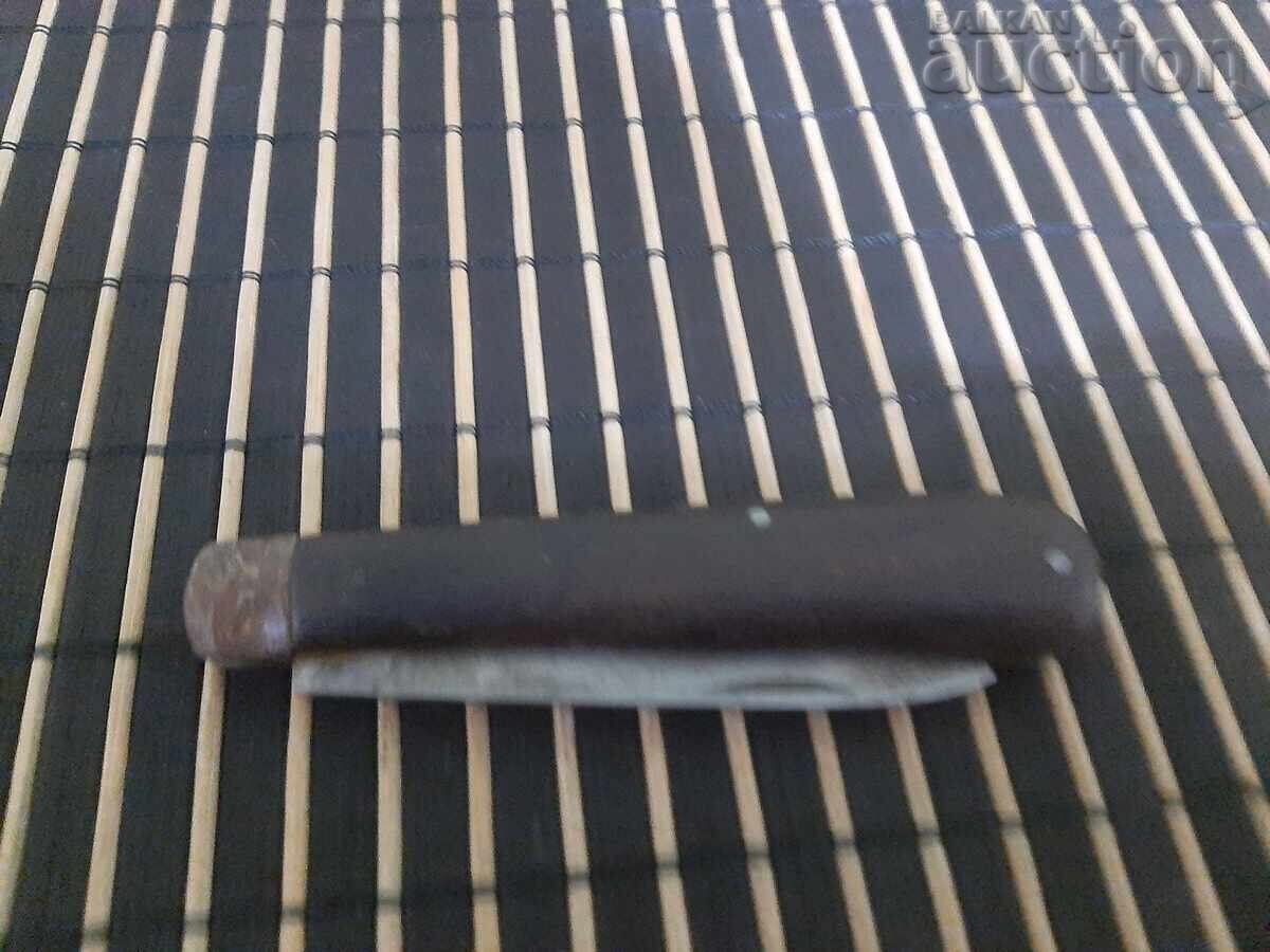 An old pocket knife - 6