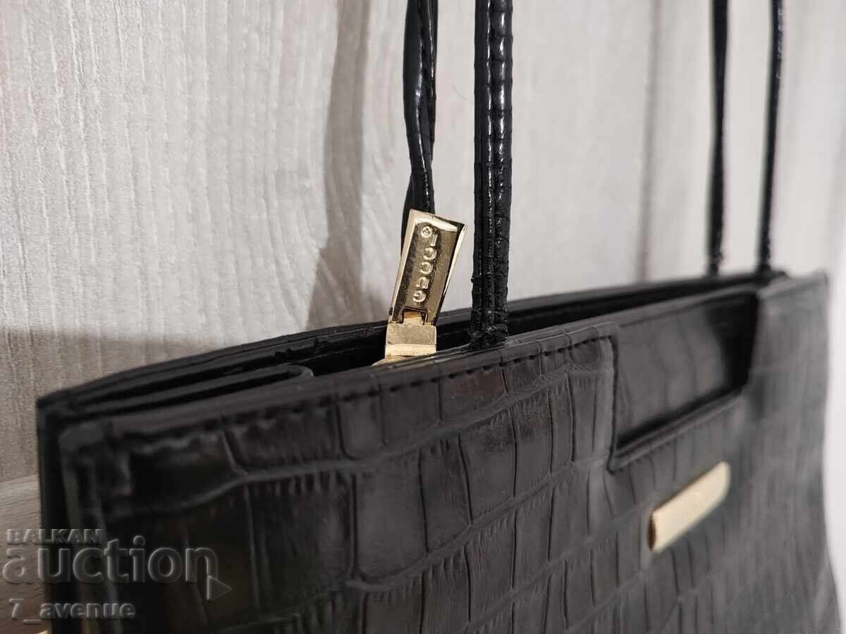 Licitație Geantă elegantă de damă Gucci 30.11.25 Licitație Geantă elegantă de damă Gucci 30.11.25