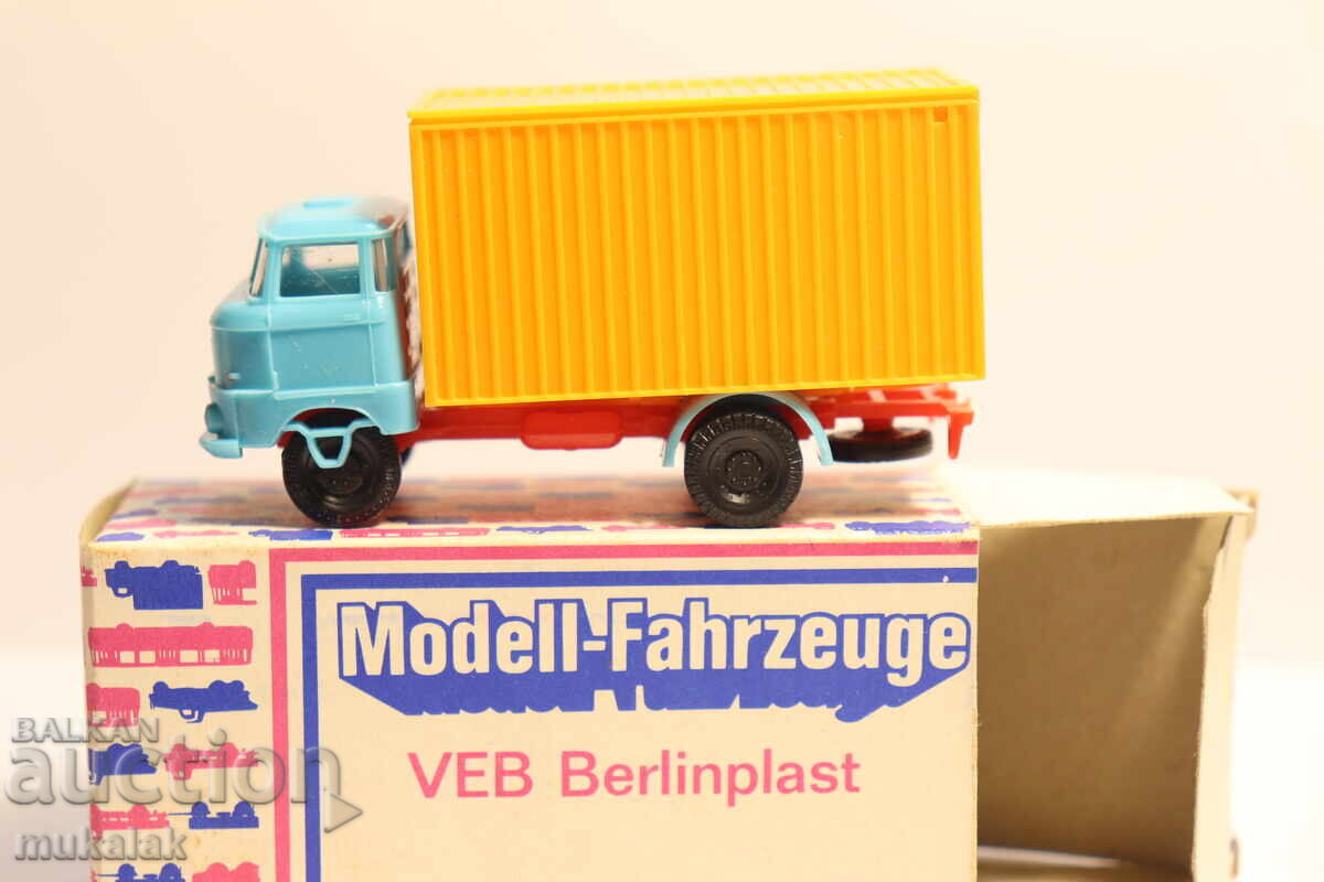 Livrarea 1/87 H0 BERLINPLAST IFA IFA FURGON CAMION MODEL